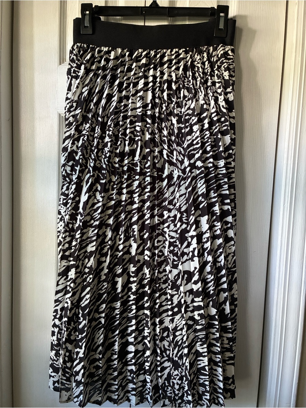 INC International Concepts Black and White Pleated Patterned Midi Skirt
